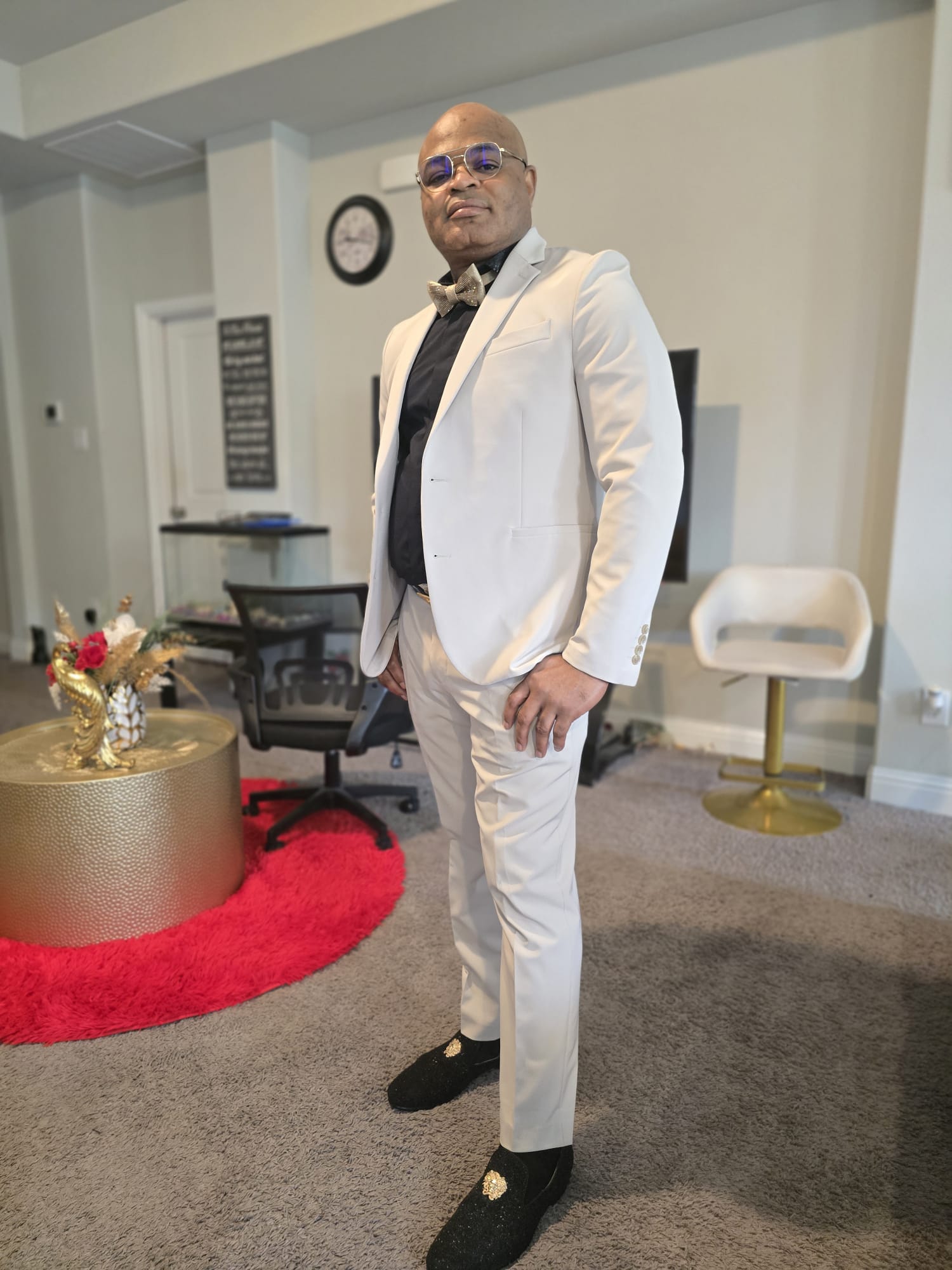 Professional leader representing Extraordinary Financial Services